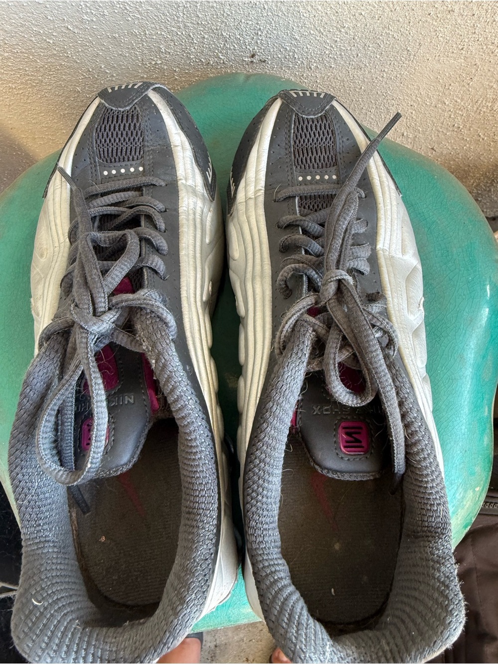 Nike Shox R4 Men's Gray and White Athletic Sneakers - Comfort Running Shoes